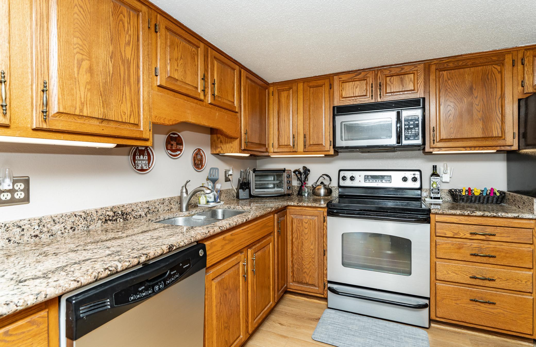 625 19th Street Northwest, Unit 500 Rochester, MN 55901 - Photo 4 of 34