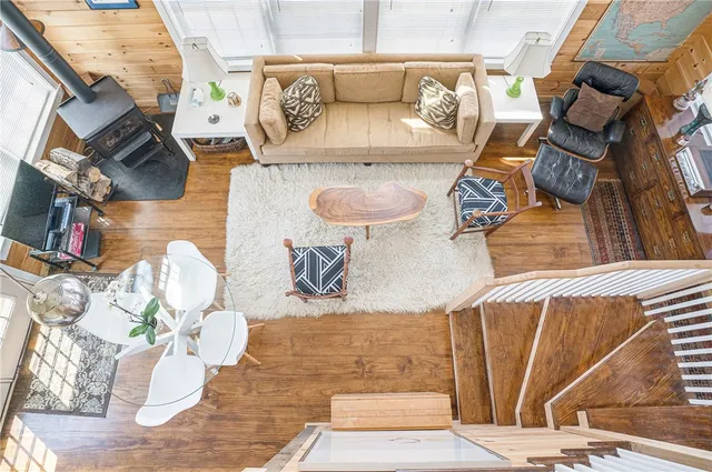 $2,800 | 54 Metaterraine Avenue, South Kingstown, RI 02879