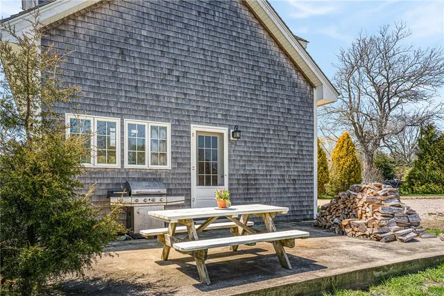 $2,800 | 54 Metaterraine Avenue, South Kingstown, RI 02879