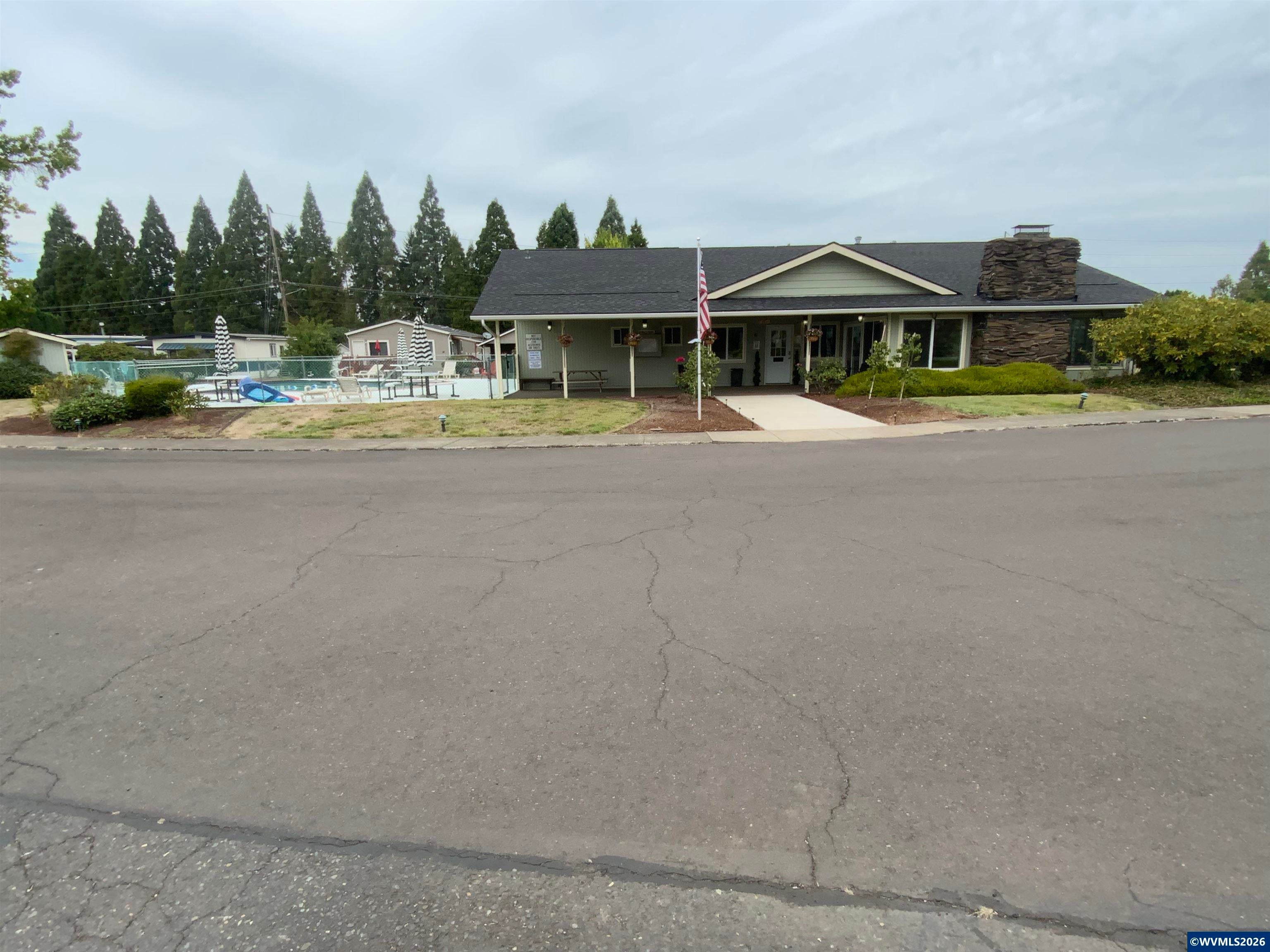 5355 River Road North, Unit 117 Keizer, OR 97303 - Photo 39 of 41 Gallery Image 39