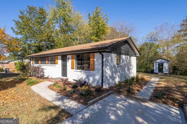 $299,950 | 511 Lee Byrd Road, Loganville, GA 30052