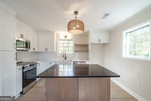 $299,950 | 511 Lee Byrd Road, Loganville, GA 30052