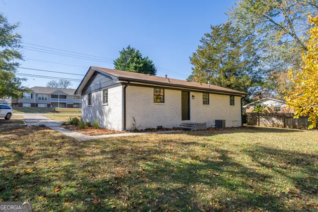 $299,950 | 511 Lee Byrd Road, Loganville, GA 30052