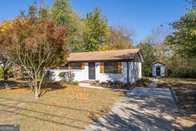 $299,950 | 511 Lee Byrd Road, Loganville, GA 30052