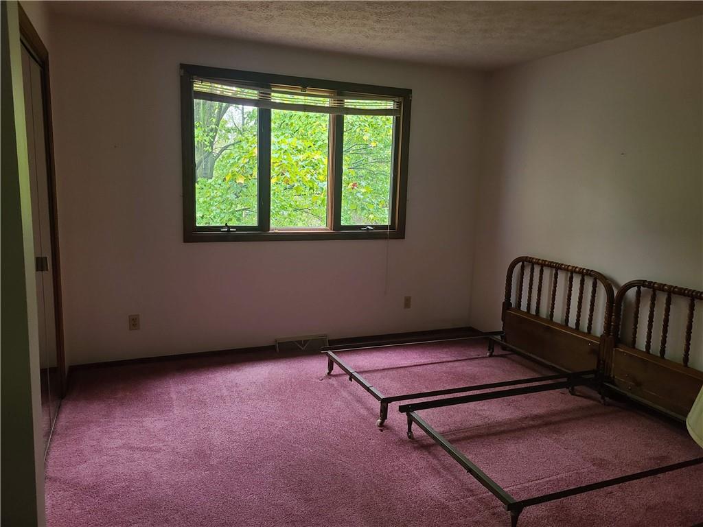 475 Herbst Manor Road Coraopolis, PA 15108 - Photo 12 of 24 Bedroom 2