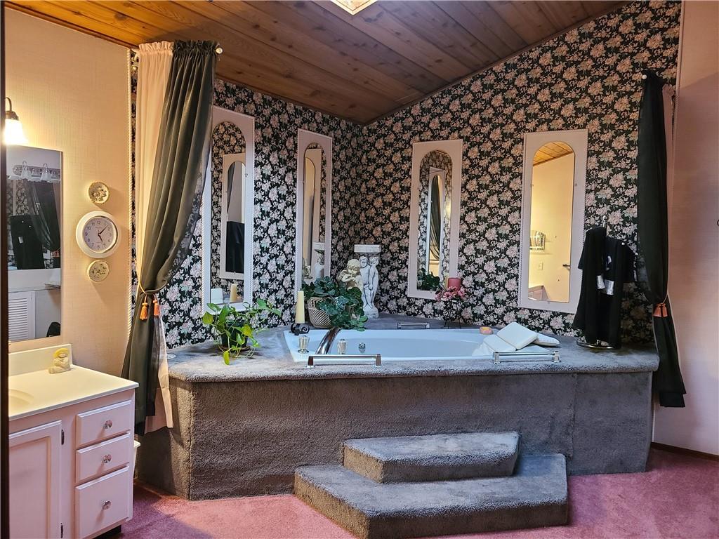 475 Herbst Manor Road Coraopolis, PA 15108 - Photo 8 of 24 Gallery Image 8