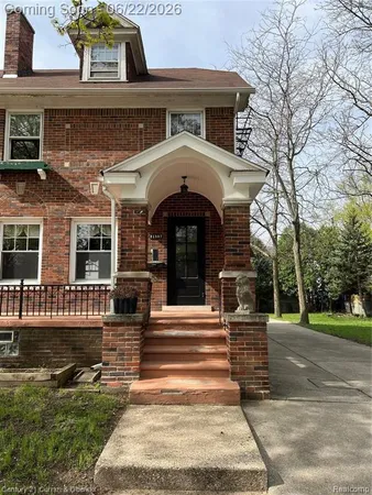 $1,550 | 21507 Edna Street, Dearborn, MI 48124