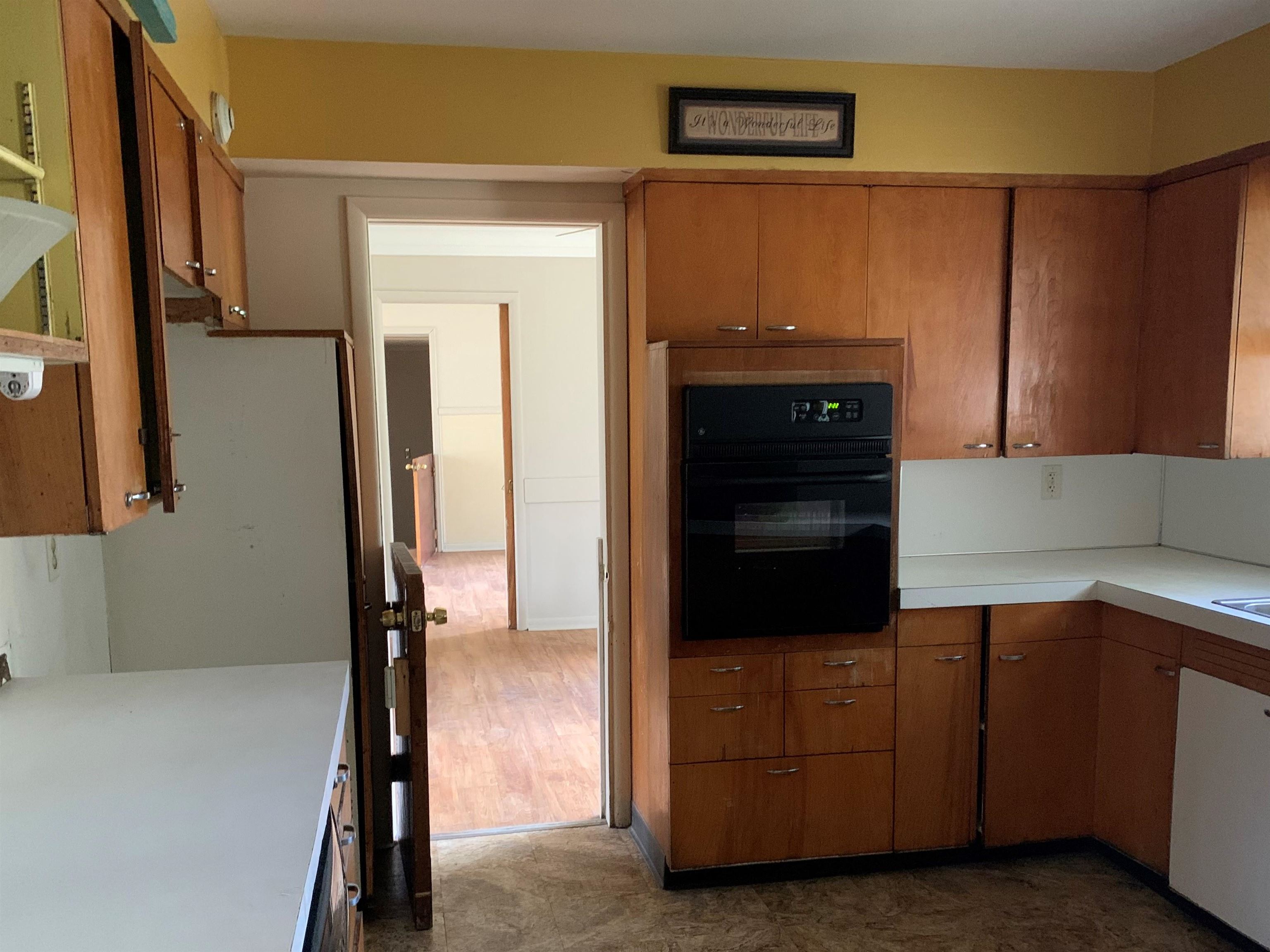 5514 West Vienna Road Clio, MI 48420 - Photo 7 of 24 50089579-6.JPG