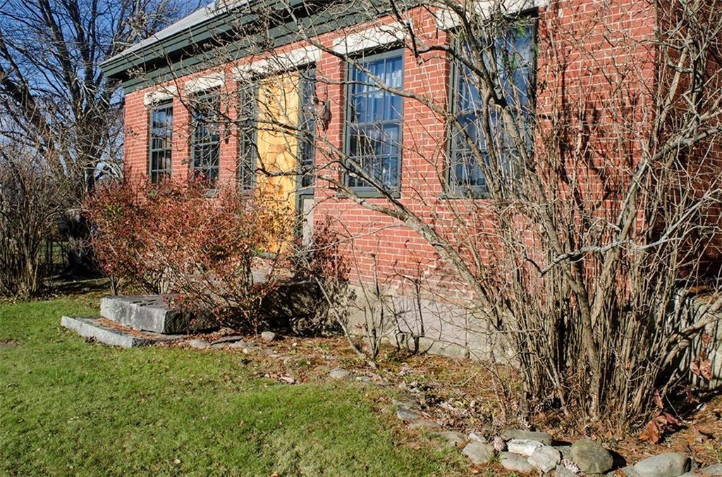513 Gardiner Road Dresden, ME 04342 - Photo 3 of 35 Photo