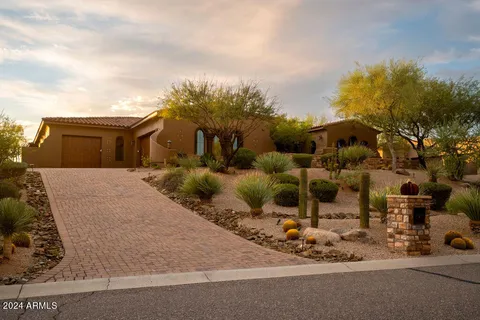 $1,800,000 | 36482 North Boulder View Drive, Scottsdale, AZ 85262