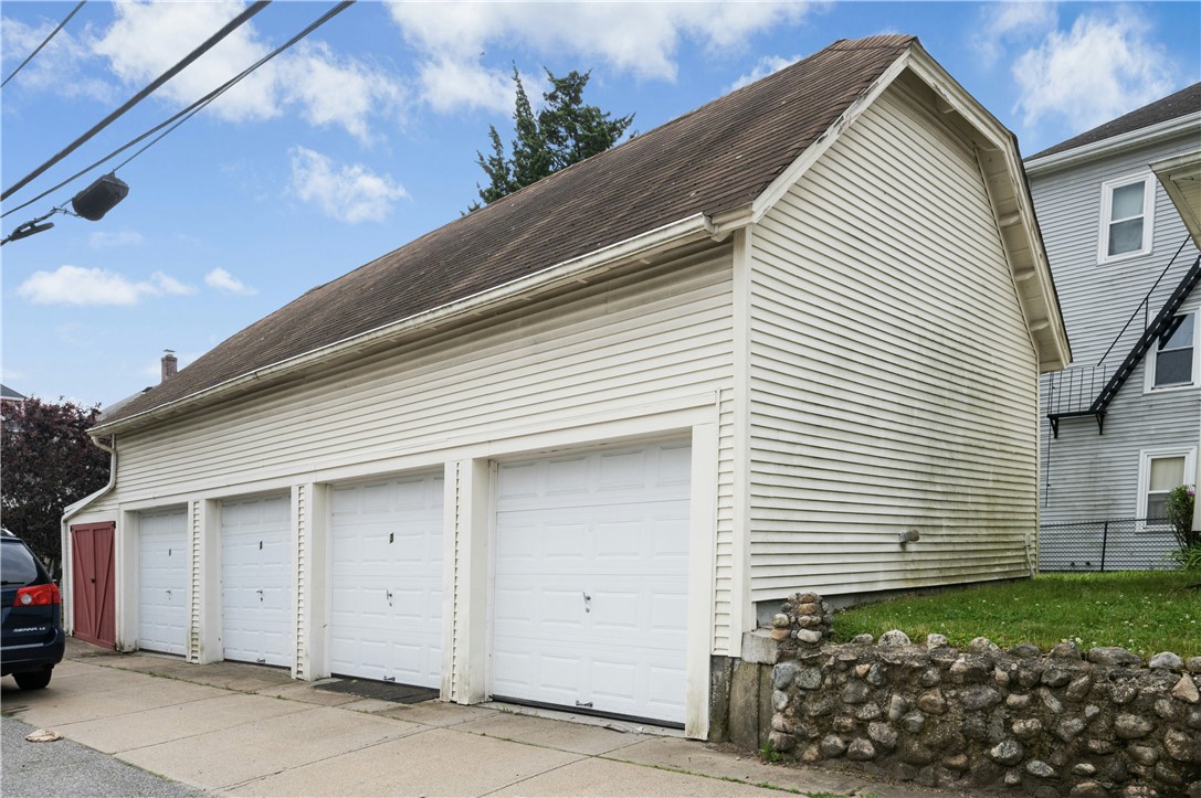 79 Winthrop Street Woonsocket, RI 02895 - Photo 2 of 42