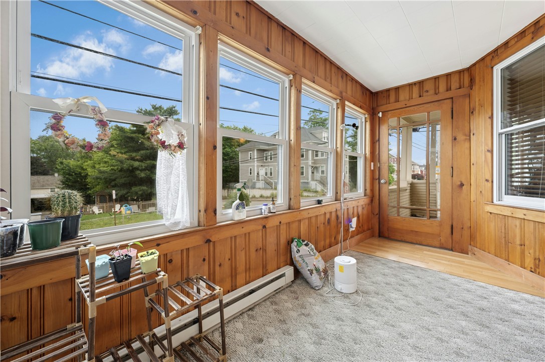 79 Winthrop Street Woonsocket, RI 02895 - Photo 5 of 42
