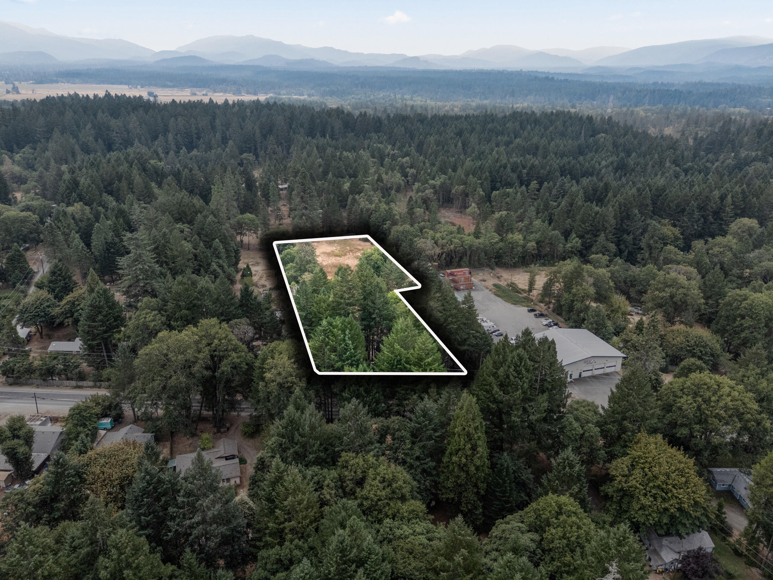 701 Caves Highway Cave Junction, OR 97523 - Photo 23 of 32 31__701 caves hwy - lotlines 3