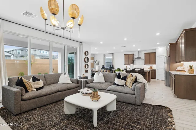 $789,990 | 6952 West Buckhorn Trail, Peoria, AZ 85383