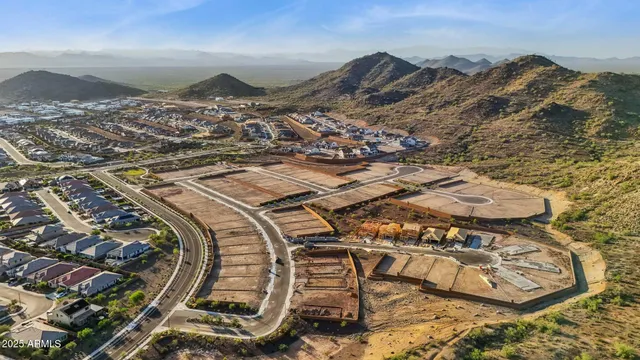 $789,990 | 6952 West Buckhorn Trail, Peoria, AZ 85383