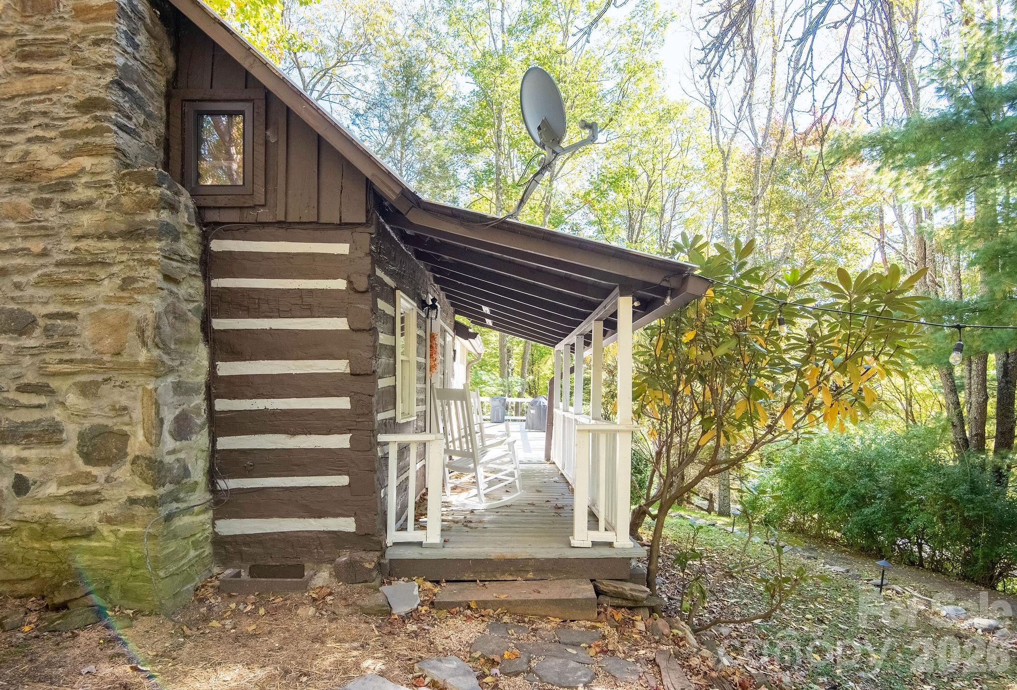 284 Grady Winkler Road Boone, NC 28607 - Photo 9 of 45