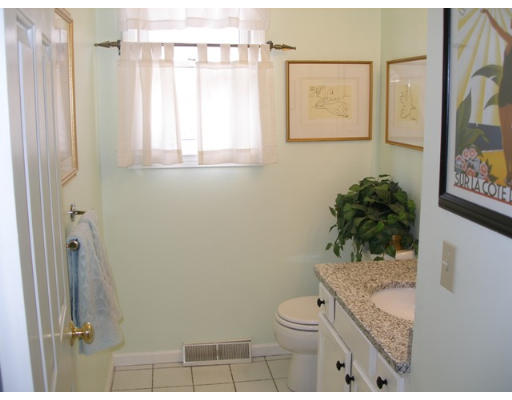 29 Indian Brook Road Ashland, MA 01721 - Photo 12 of 13 Gallery Image 12