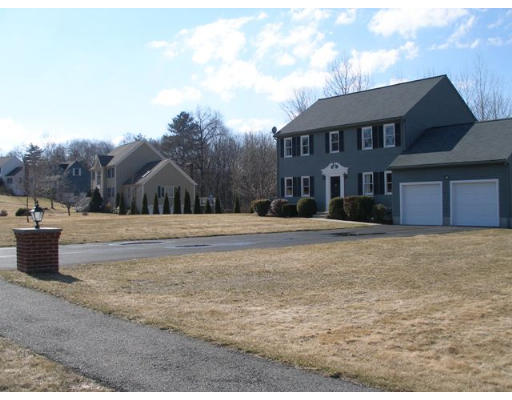 29 Indian Brook Road Ashland, MA 01721 - Photo 2 of 13 Gallery Image 2