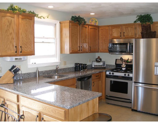 29 Indian Brook Road Ashland, MA 01721 - Photo 6 of 13 Gallery Image 6