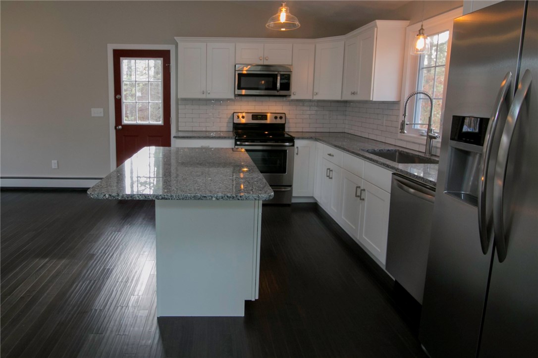55 Kearns Road Glocester, RI 02814 - Photo 6 of 20 Gallery Image 6