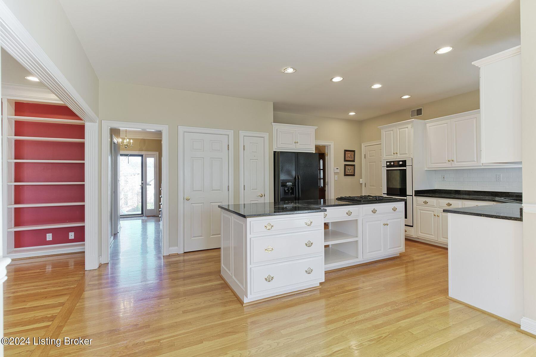 14006 Hickory Ridge Road Louisville, KY 40245 - Photo 18 of 48 photo_online_018