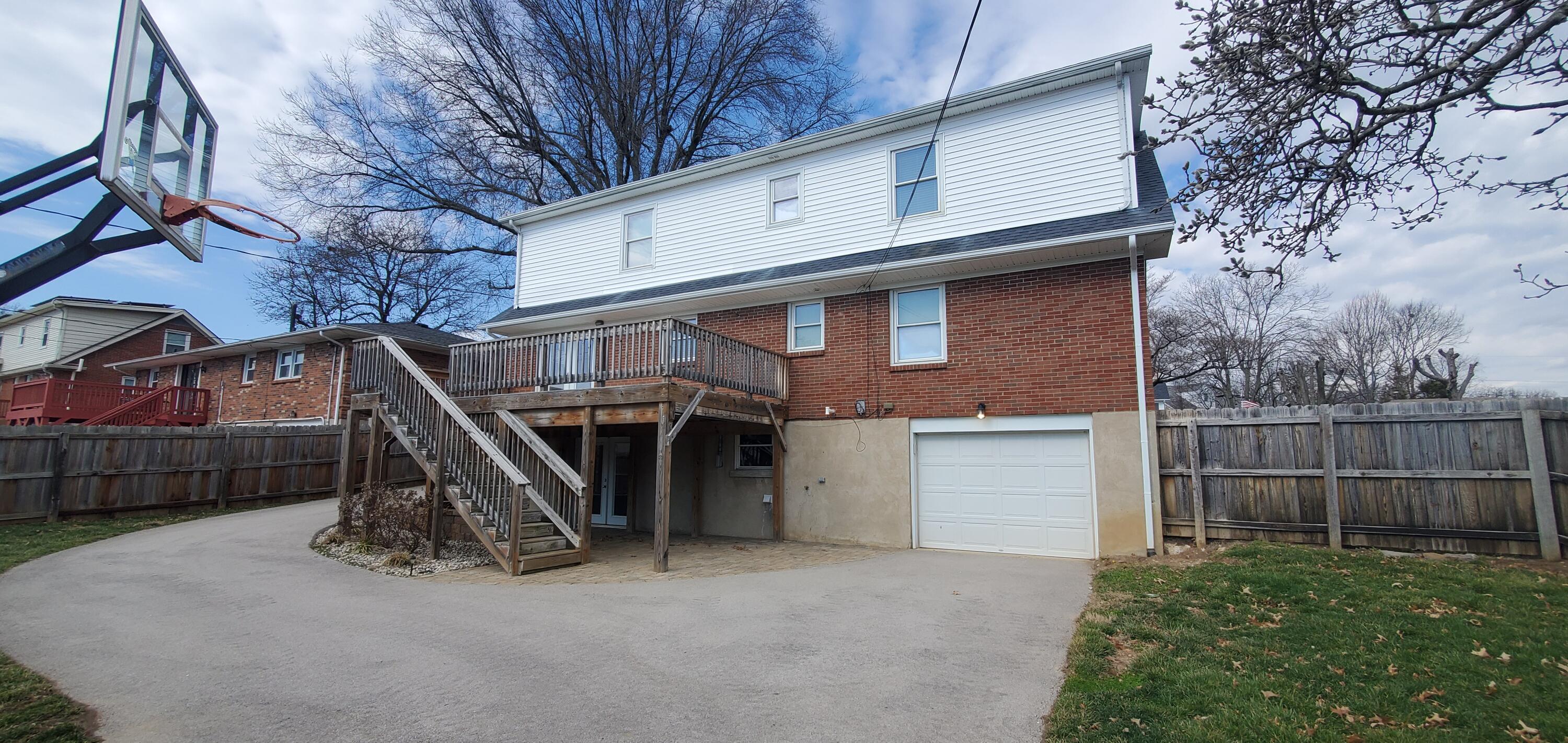 220 Melbourne Way Lexington, KY 40503 - Photo 43 of 43 Rear of House