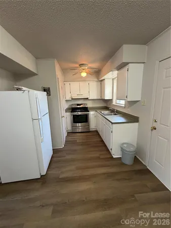 $995 | 318 North Poplar Street, Unit 2, Gastonia, NC 28054