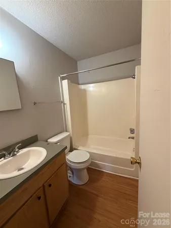 $995 | 318 North Poplar Street, Unit 2, Gastonia, NC 28054