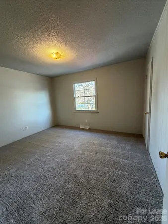 $995 | 318 North Poplar Street, Unit 2, Gastonia, NC 28054