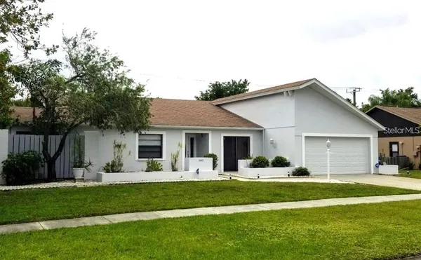 $3,200 | 3857 Kingston Boulevard, Sarasota, FL 34238
