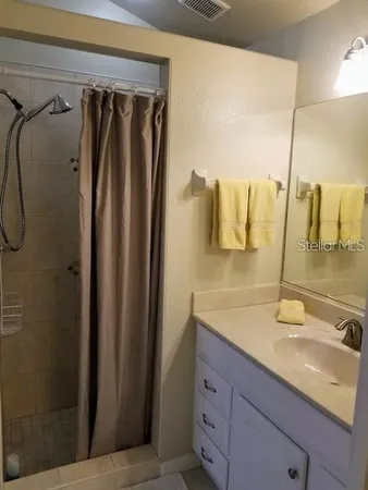 $3,200 | 3857 Kingston Boulevard, Sarasota, FL 34238