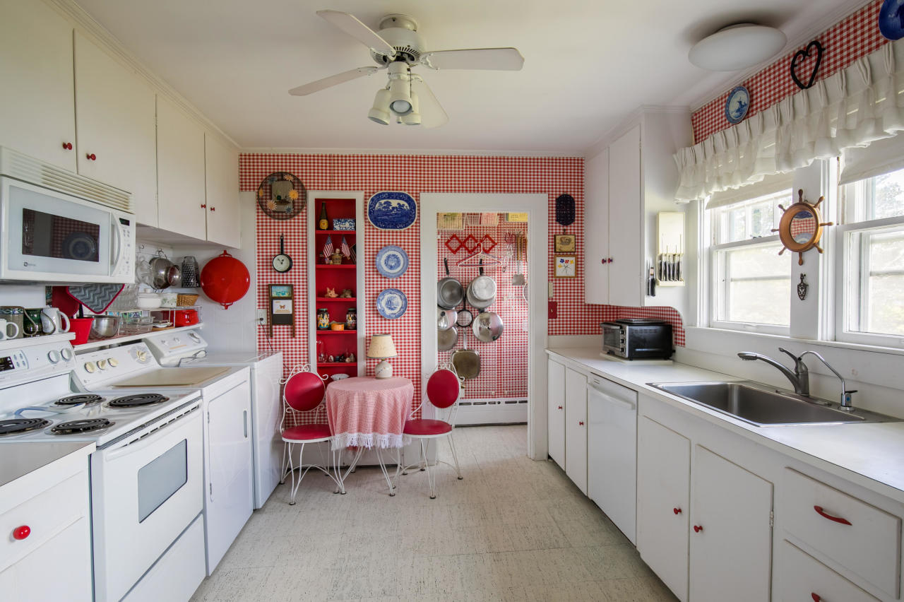 26 Hines Point Road Vineyard Haven, MA 02568 - Photo 21 of 29 Additional Photo