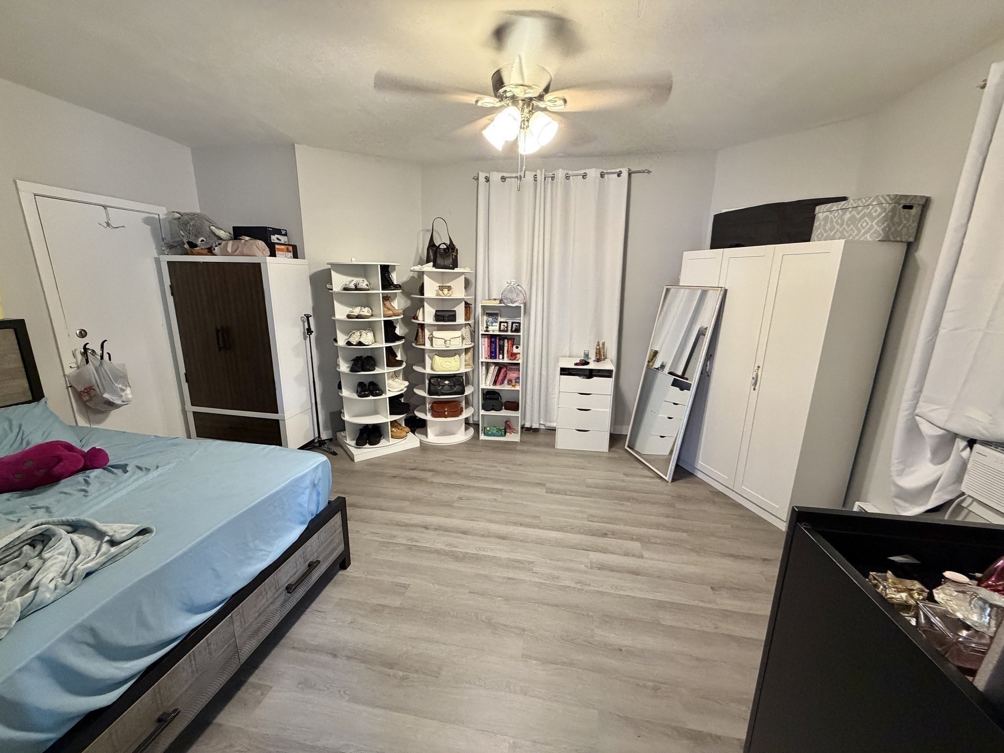 228-232 Eastern Avenue Springfield, MA 01109 - Photo 7 of 20 Gallery Image 7