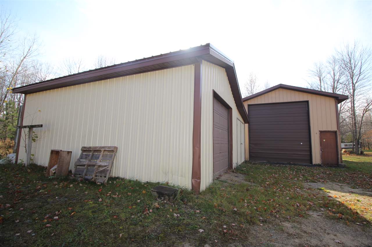 2238 West Youngs Road Gladwin, MI 48624 - Photo 3 of 37 Gallery Image 3