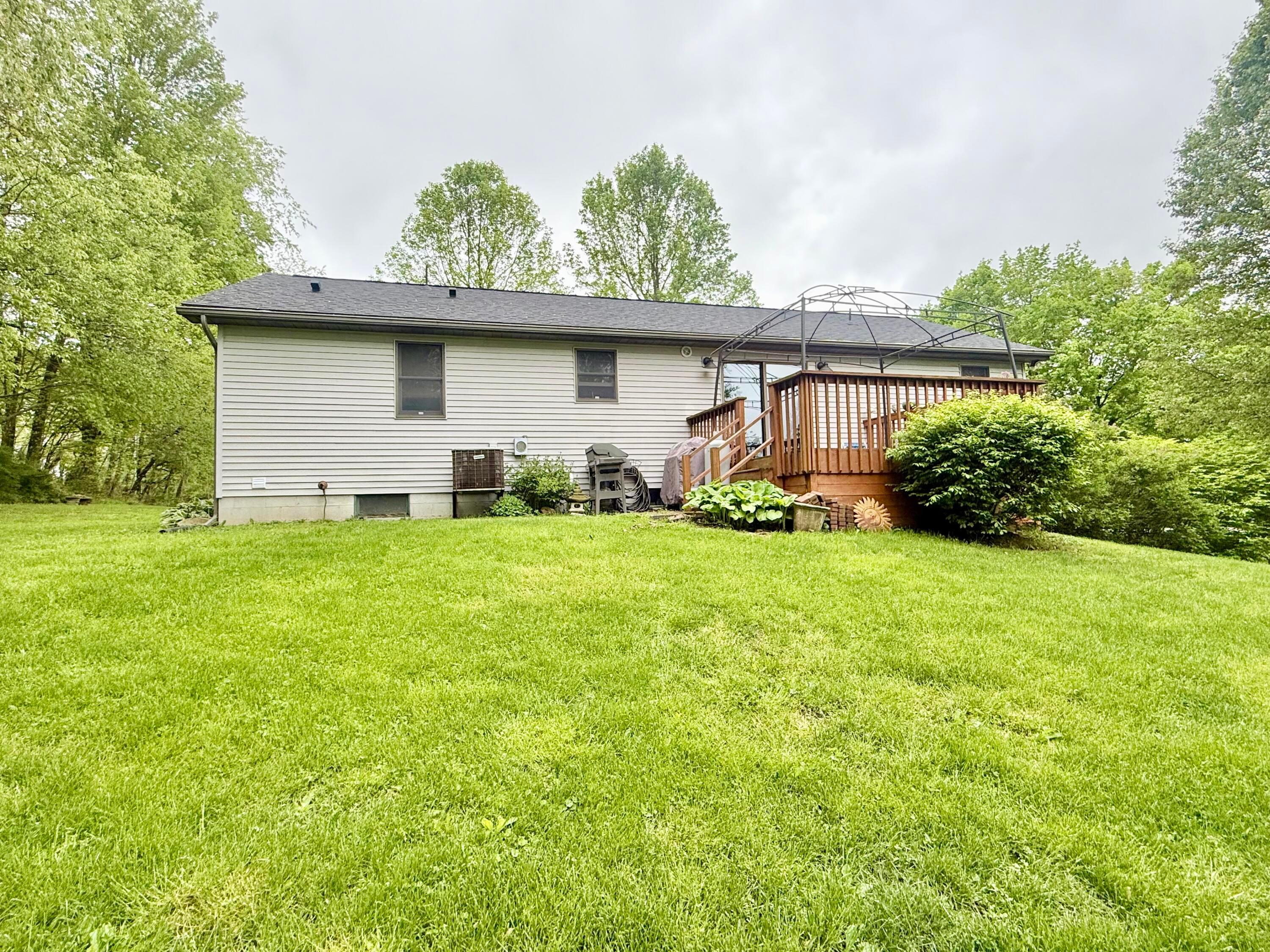 6257 Beckholt Road Mount Vernon, OH 43050 - Photo 4 of 31 4