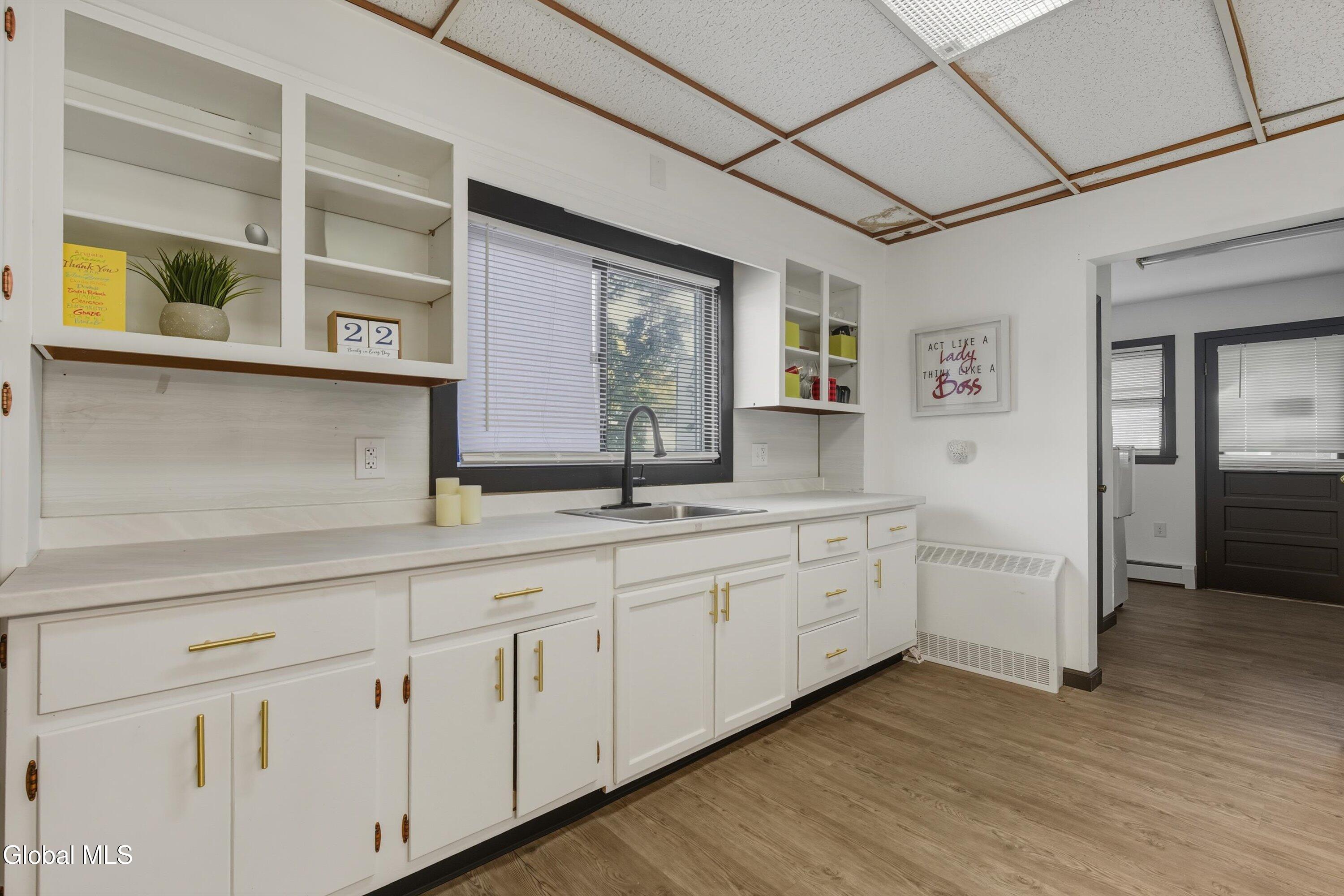 460 Maple Avenue Greenfield, NY 12866 - Photo 6 of 16 Kitchen