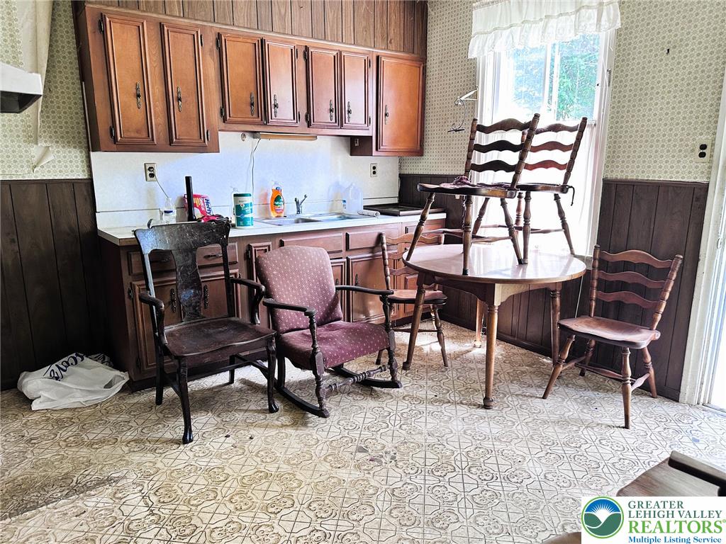 2530 5th Street Chapman, PA 18014 - Photo 3 of 22