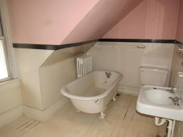 $49,900 | 613-615 Highland Avenue, Johnstown, PA 15902