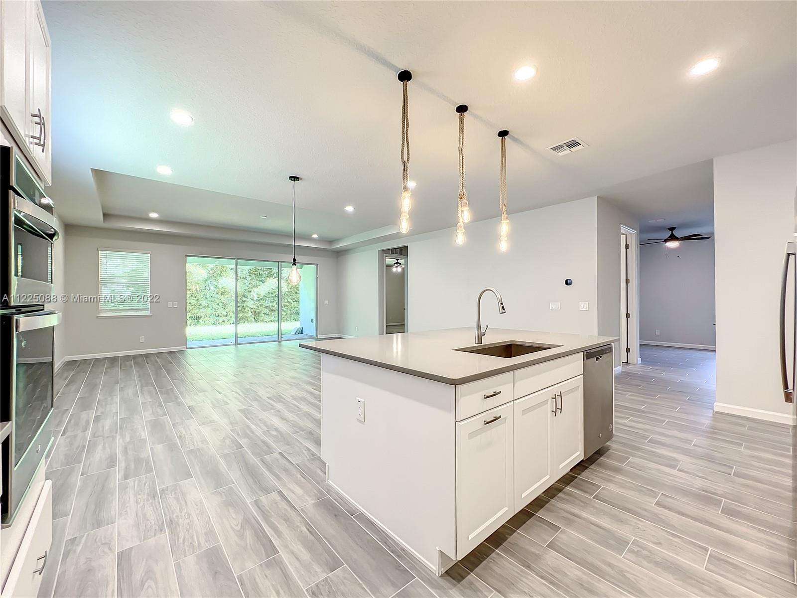 2419 Park Ridge Apopka, FL 32712 - Photo 11 of 62 Gallery Image 11
