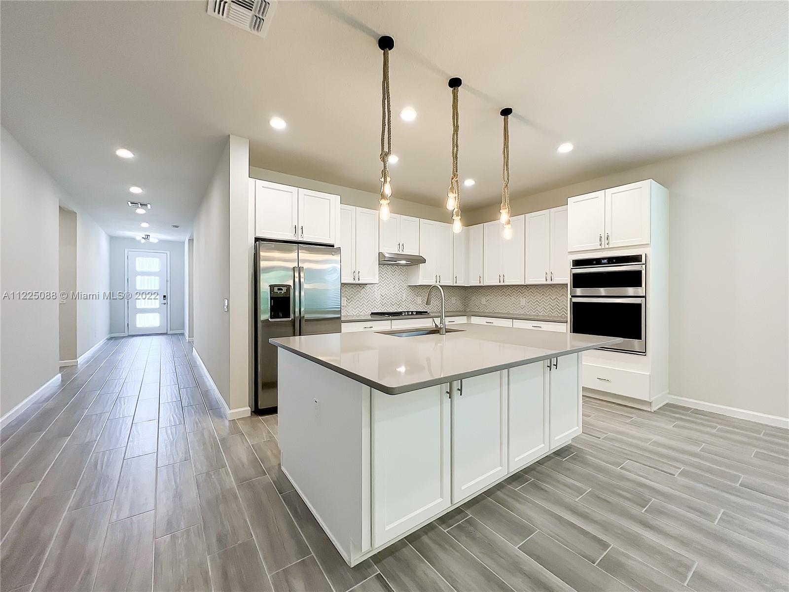 2419 Park Ridge Apopka, FL 32712 - Photo 13 of 62 Gallery Image 13
