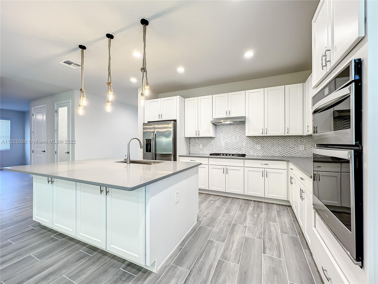 2419 Park Ridge Apopka, FL 32712 - Photo 15 of 62 Gallery Image 15