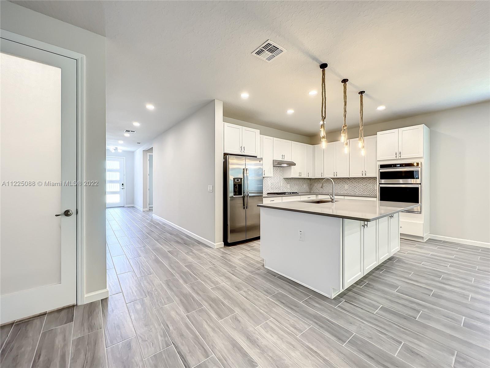 2419 Park Ridge Apopka, FL 32712 - Photo 16 of 62 Gallery Image 16