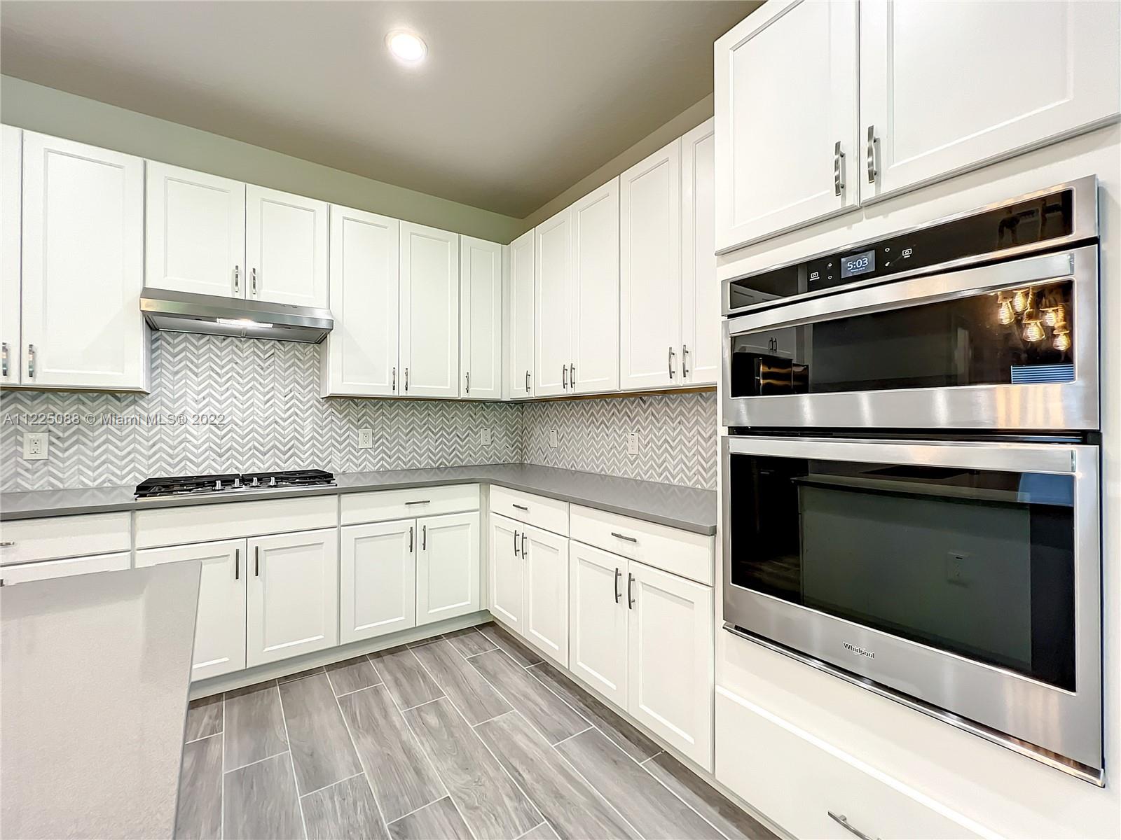 2419 Park Ridge Apopka, FL 32712 - Photo 9 of 62 Gallery Image 9
