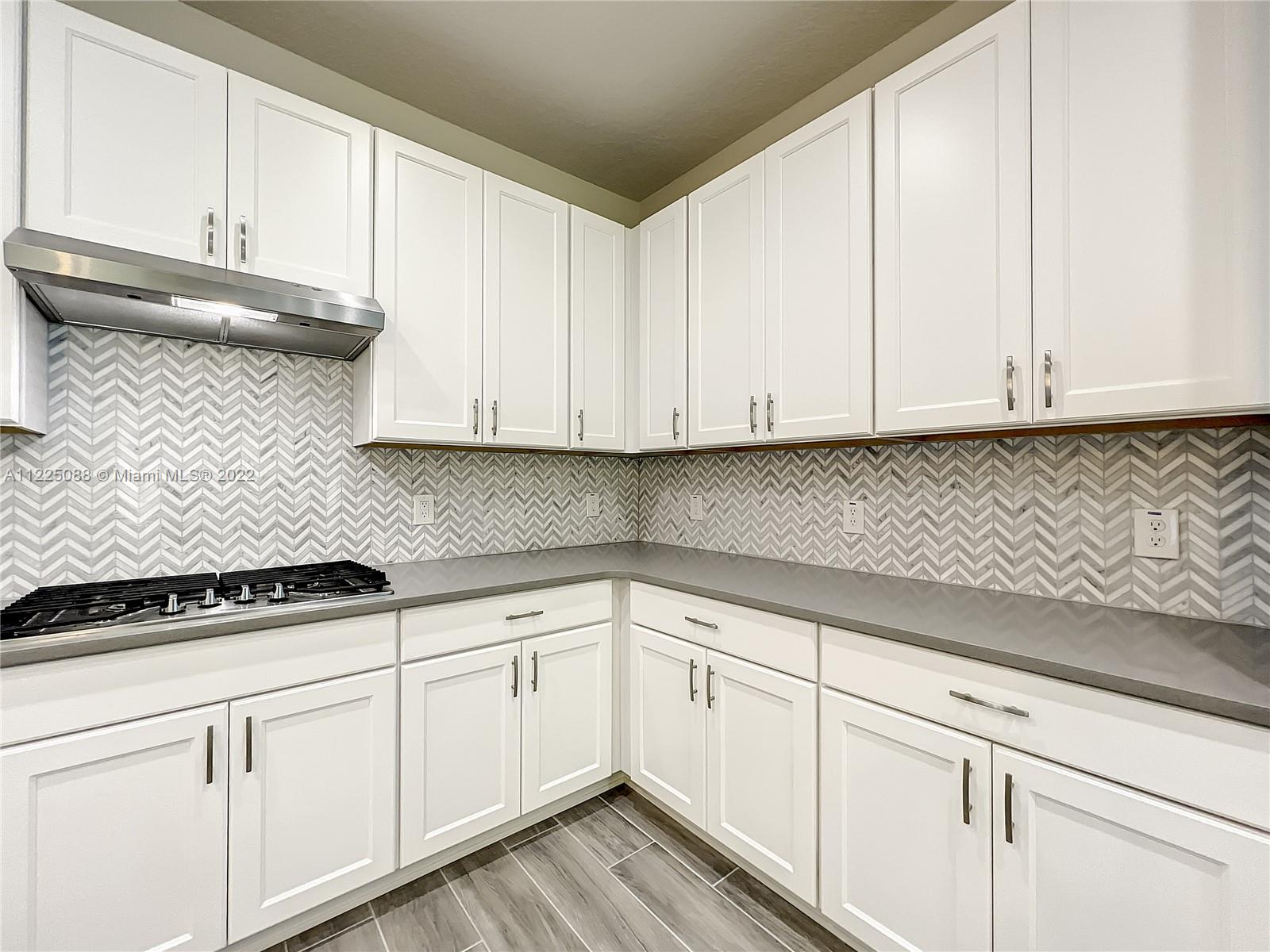 2419 Park Ridge Apopka, FL 32712 - Photo 10 of 62 Gallery Image 10