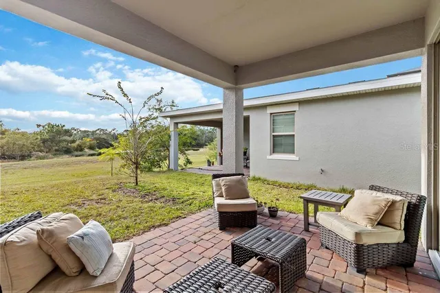 a front view of house with yard