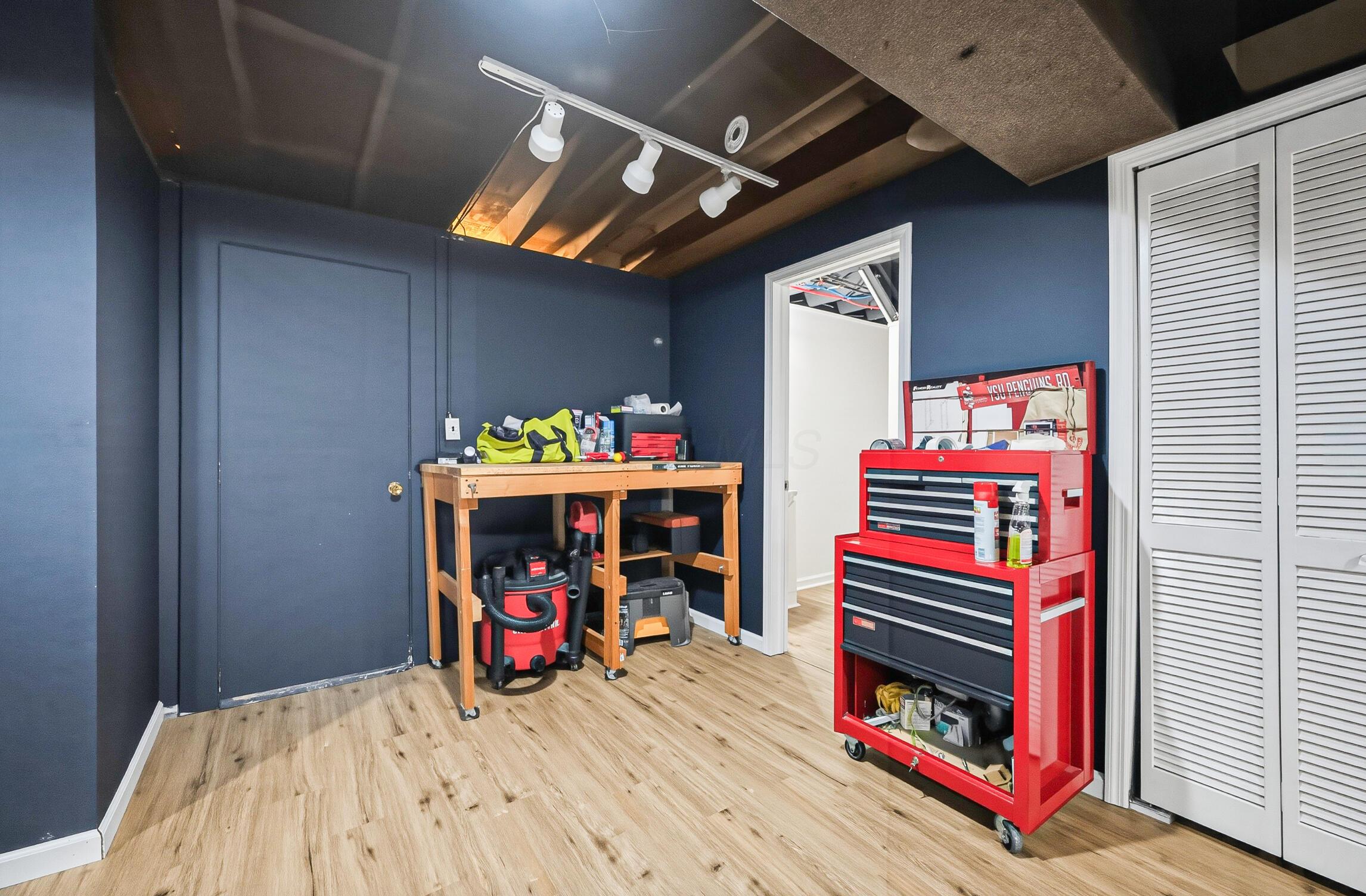 637 Ridenour Road Columbus, OH 43230 - Photo 41 of 61 Finished Rec Room