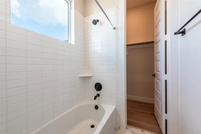 $889,000 | 4403 Davis Lane, Seabrook, TX 77586