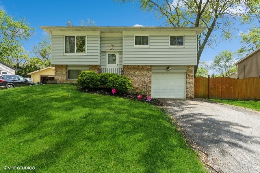 305 Hadleigh Road Bolingbrook, IL 60440 - Photo 1 of 14