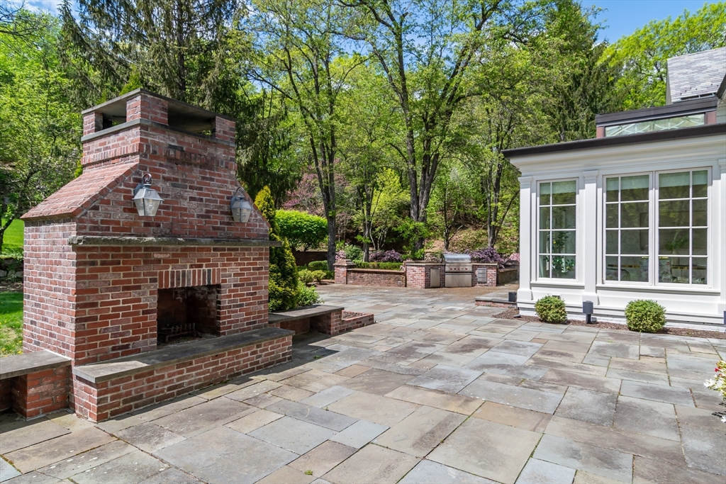 200 Pond Road Wellesley, MA 02482 - Photo 26 of 30 Gallery Image 26
