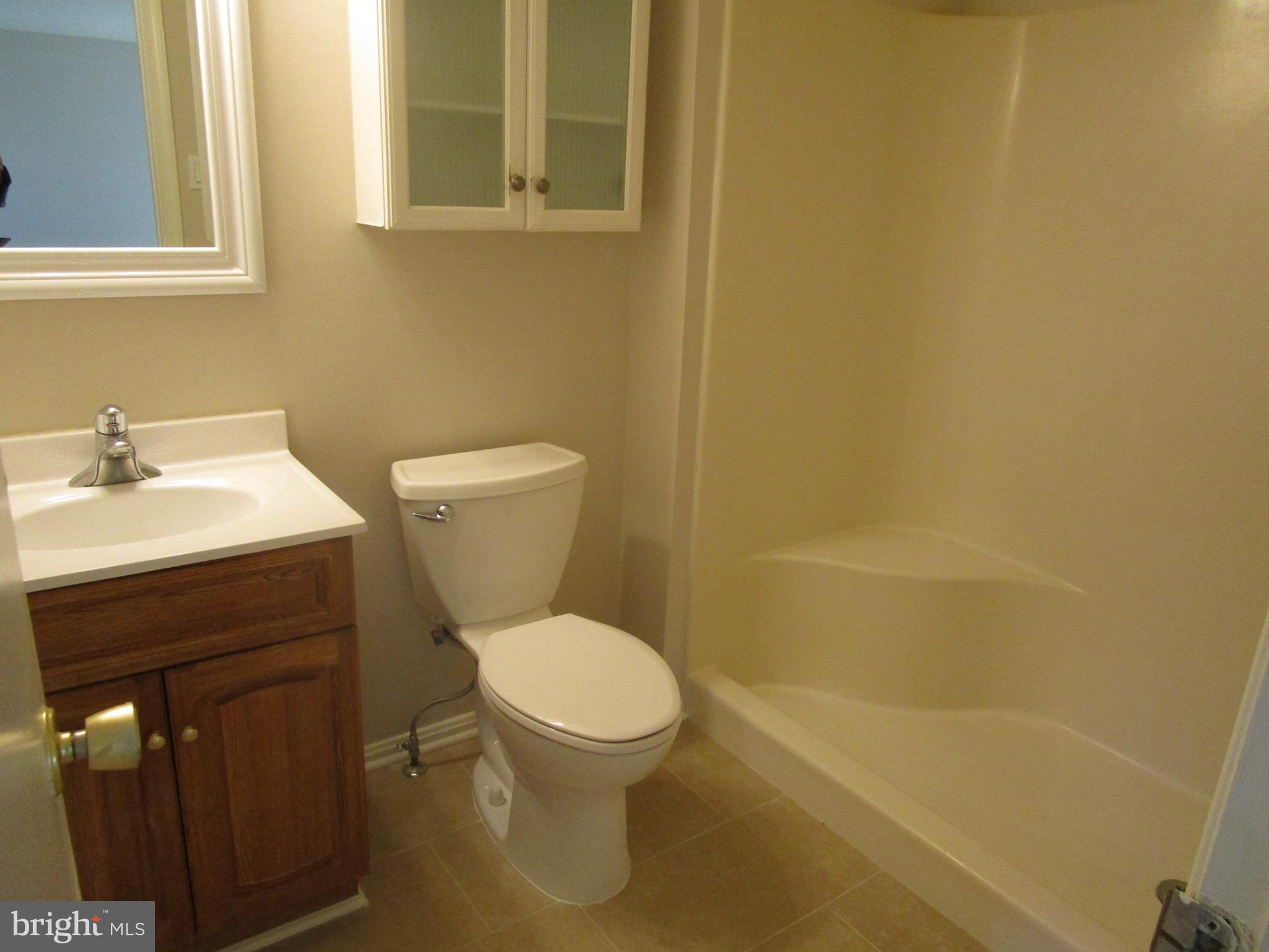10128 Roveout Lane Columbia, MD 21046 - Photo 28 of 35 Full bath